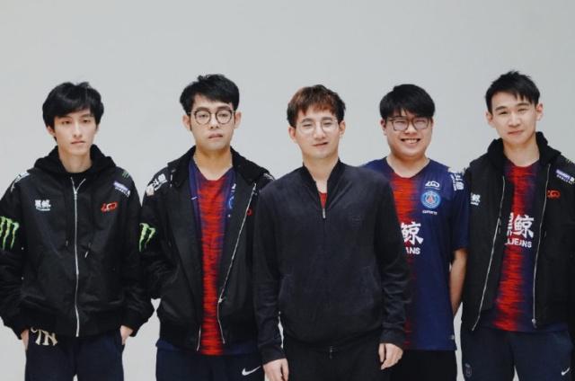 展轨迹急转 展轨迹急转