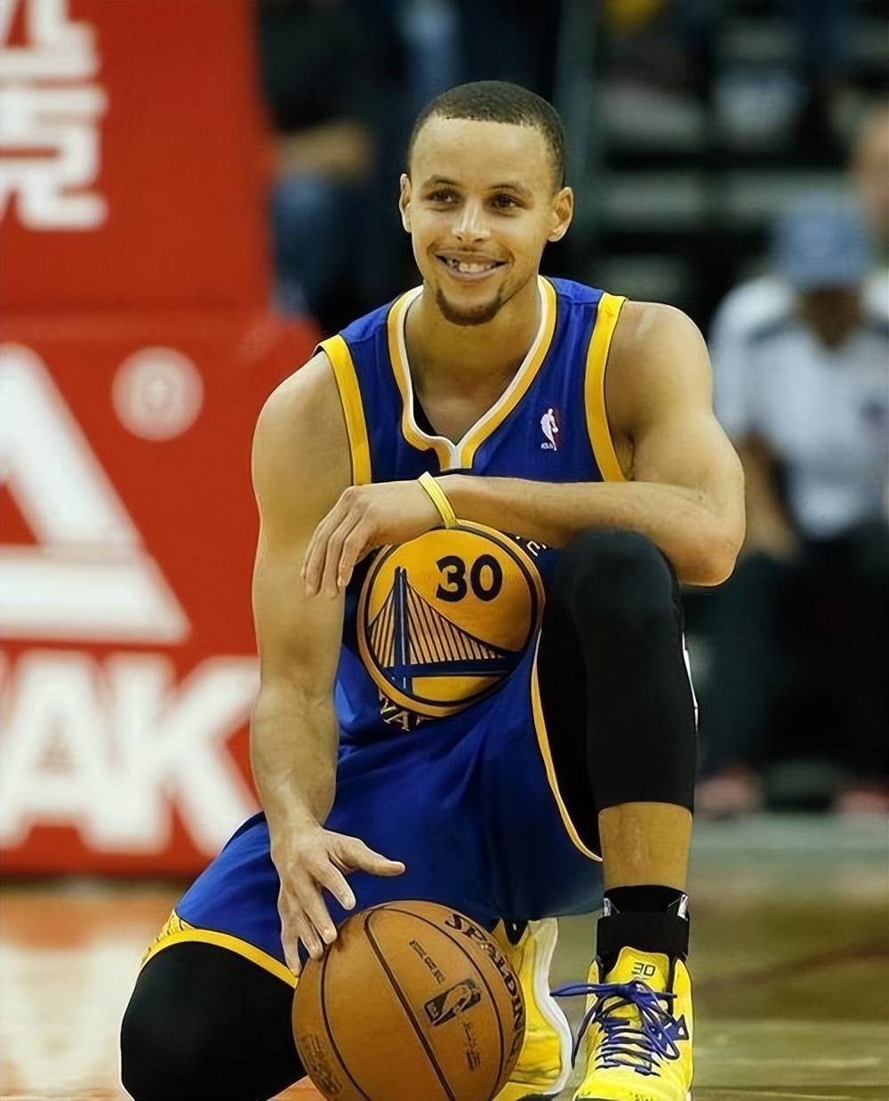 她不断利用 她不断利用