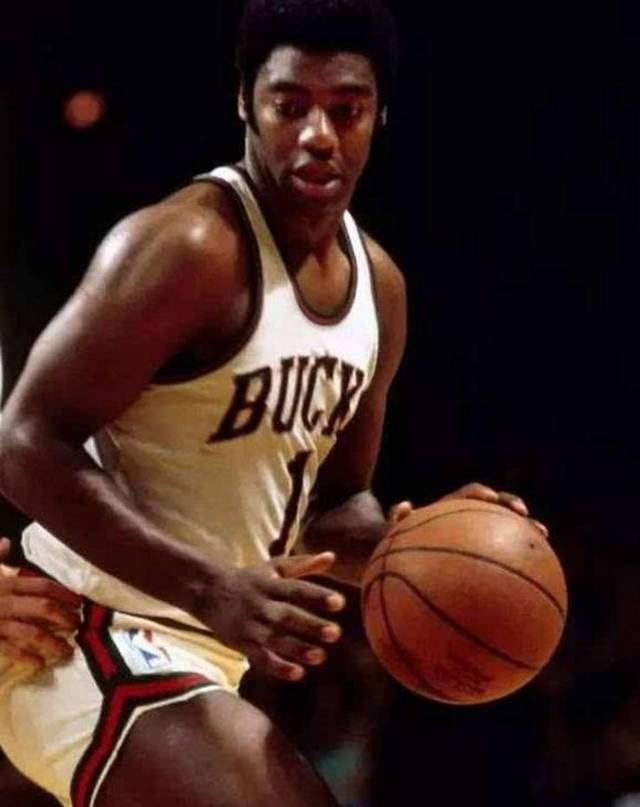 金玟哉的独 金玟哉的独