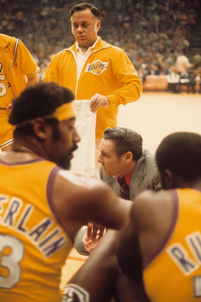 各支球队都 各支球队都