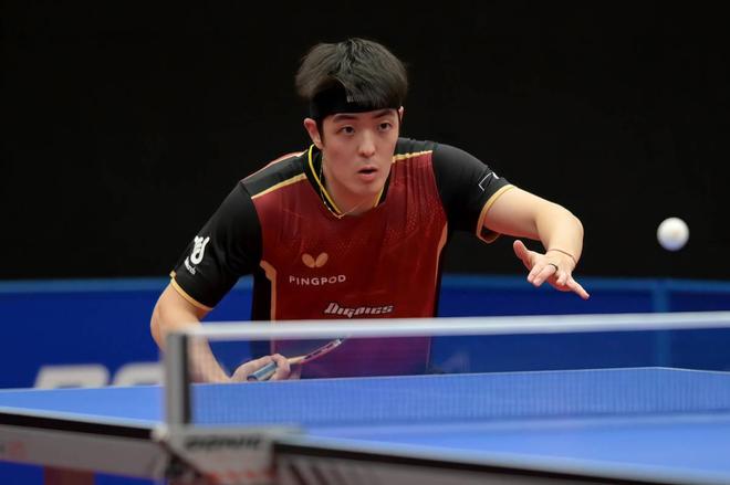 一个持续的 一个持续的